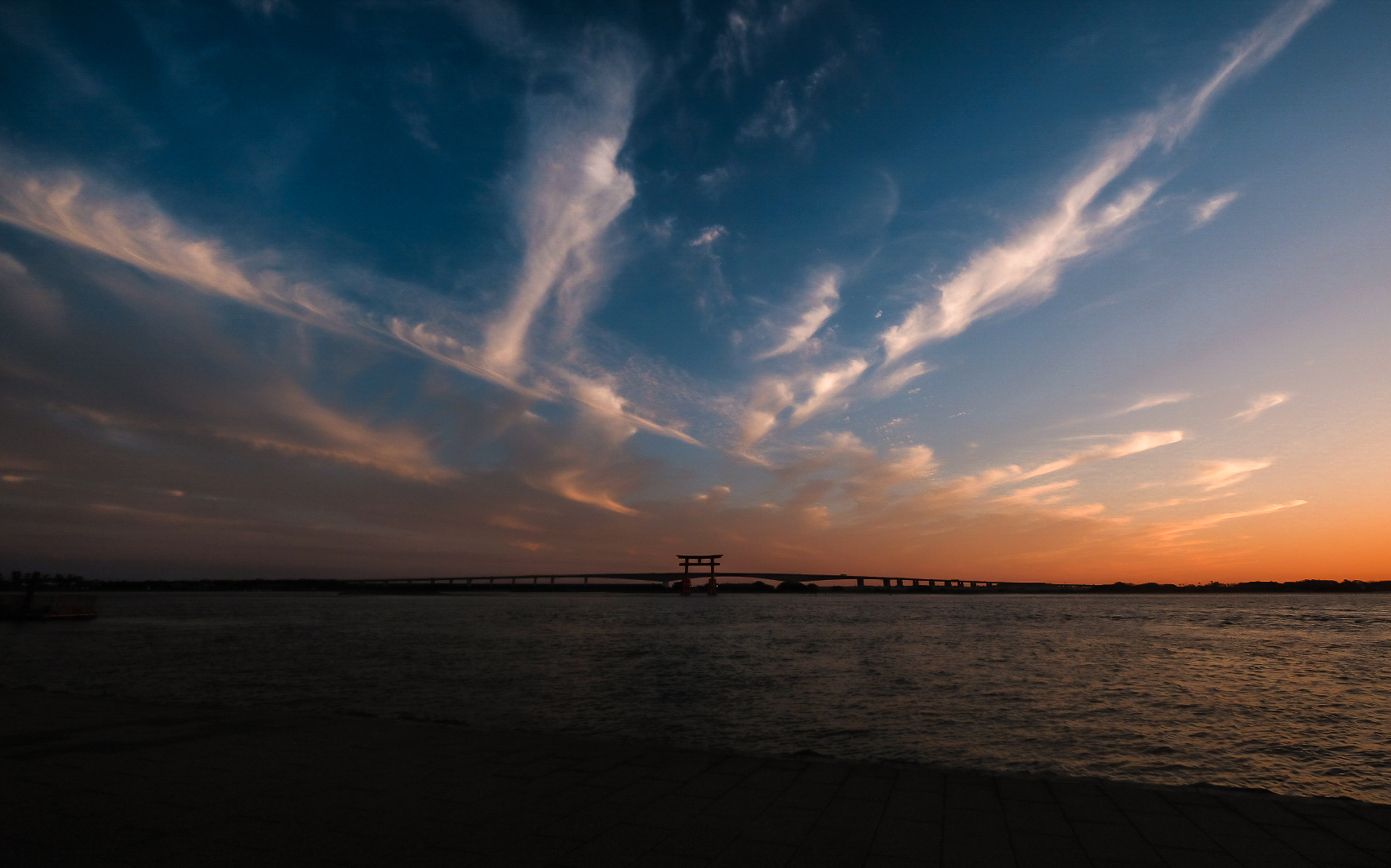 弁天島の夕暮れ時